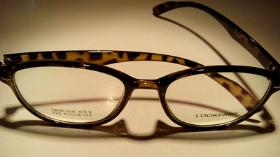 LOOK FACE 眼镜